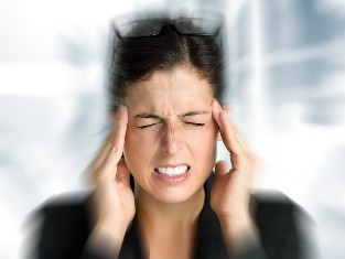 Գլխապտույտ և գլխացավեր հաճախ անհանգստացնում, երբ шейном остеохондрозе